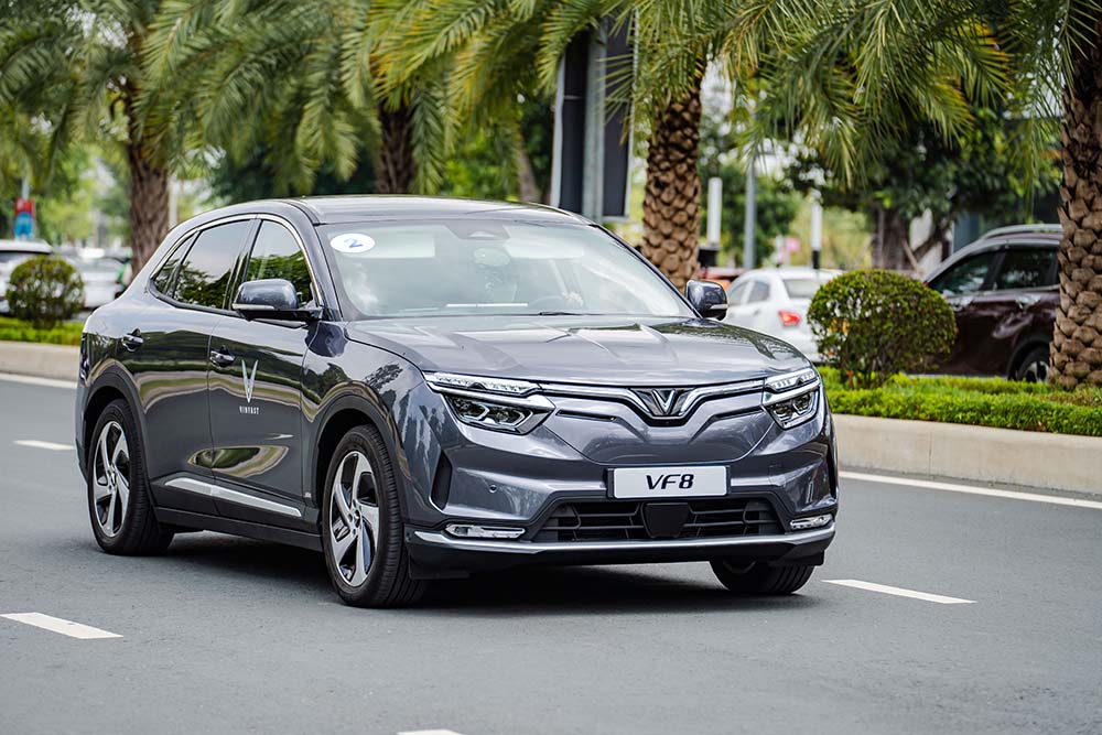 Chăm sóc VF 8 vào thời tiết lạnh như thế nào để bảo vệ động cơ xe