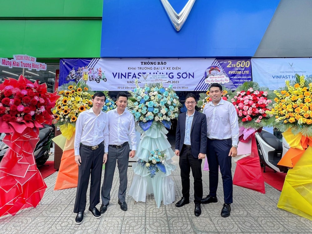 mệnh kim kinh doanh gì
