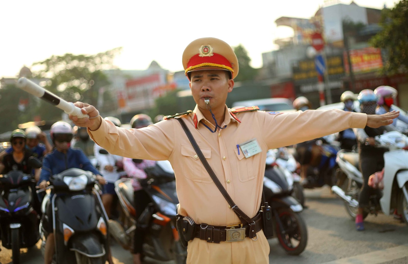 Không mang bằng lái xe máy phạt bao nhiêu là thắc mắc của nhiều người tham gia giao thông
