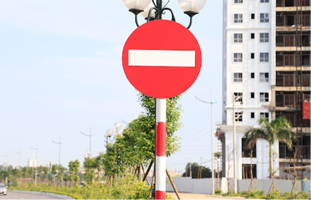 Mức phạt vi phạm giao thông đối với ô tô đi ngược chiều