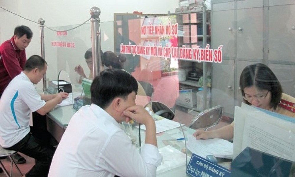 quy định dán đổi màu xe máy có bị phạt không