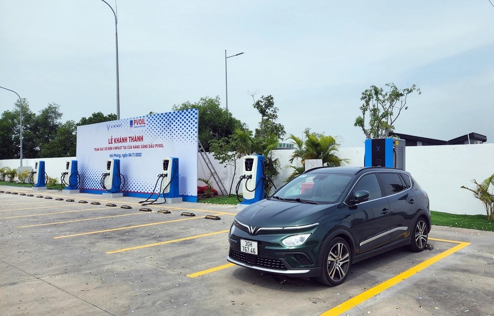 sạc pin và thuê pin - Lưu ý khi mua xe VF e34