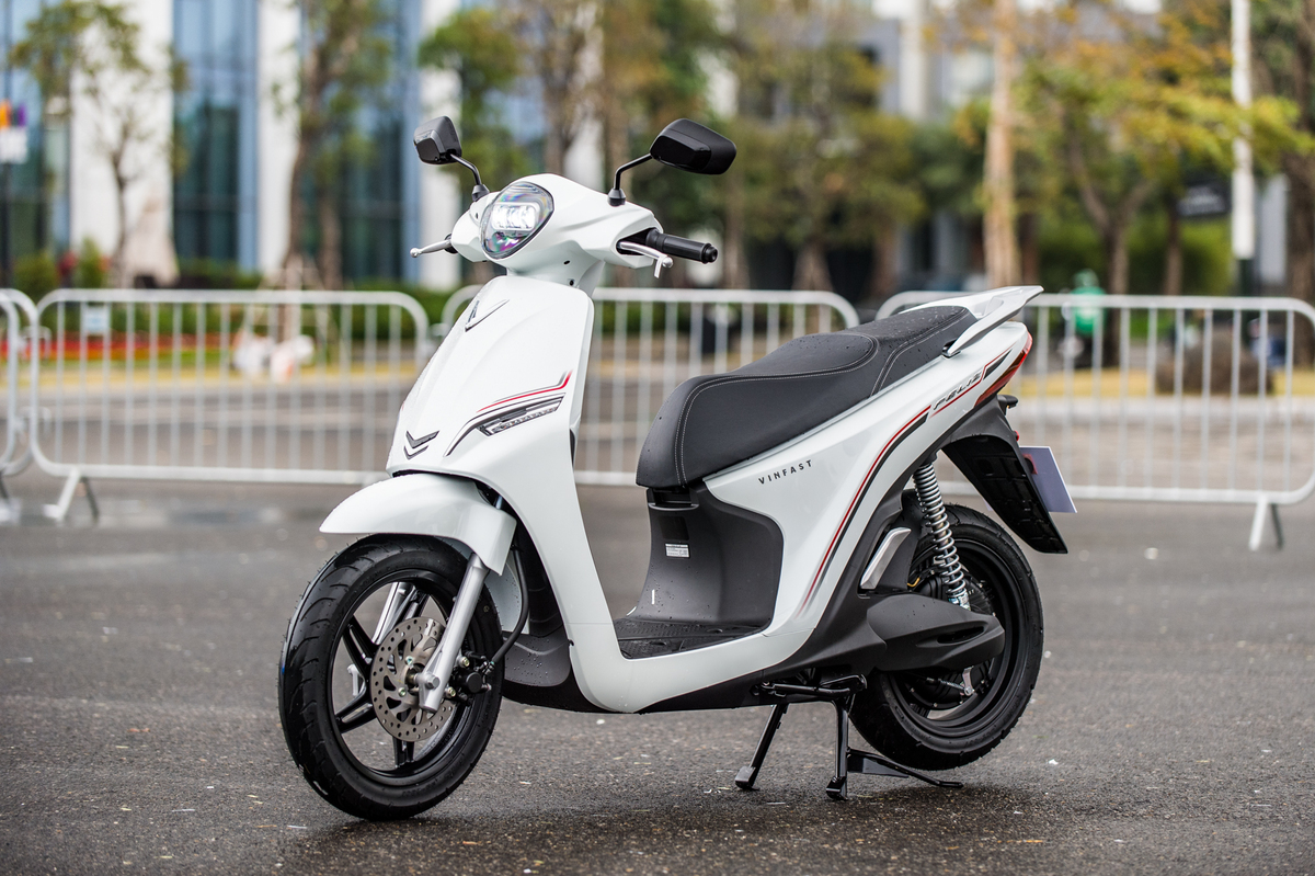 Review VinFast Feliz - Xe máy điện tầm trung được lòng khách Việt