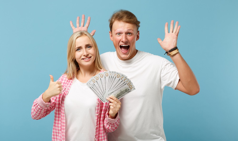 Người dùng xe điện có thể thu lại được tiền nhờ các ưu điểm của sạc điện hai chiều