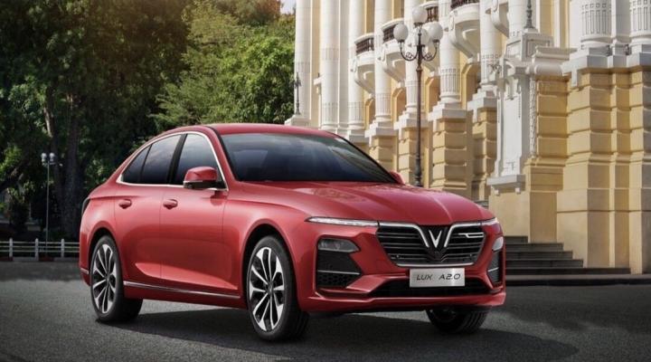 VinFast Lux A2.0 dẫn đầu phân khúc sedan hạng E năm 2021