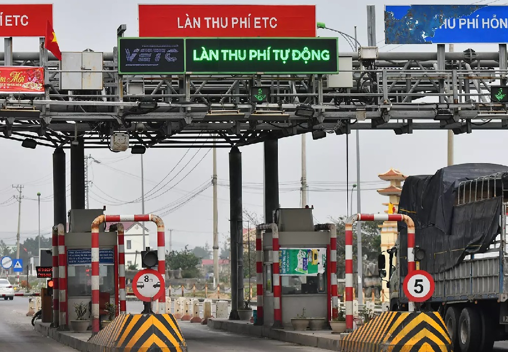 quy định xử phạt khi đi vào làn thu phí tự động mà tài khoản ETC không đủ tiền