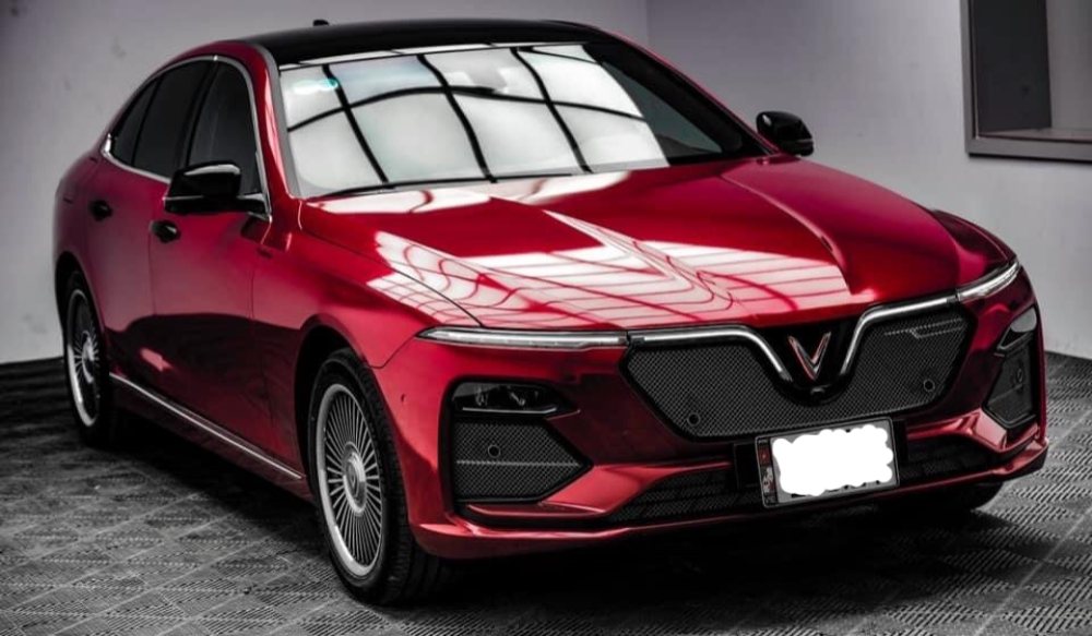 hướng dẫn dán decal xe hơi trên VinFast Lux A