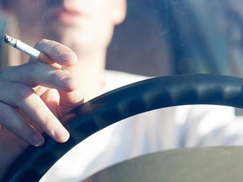 nguyên nhân và cách khử mùi xe ô tô