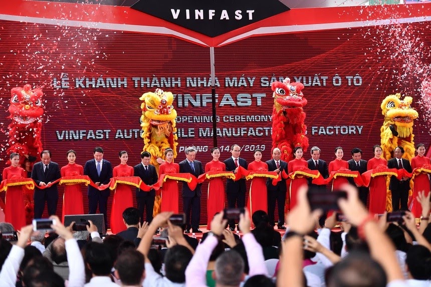 thu nghiem o to vinfast 2