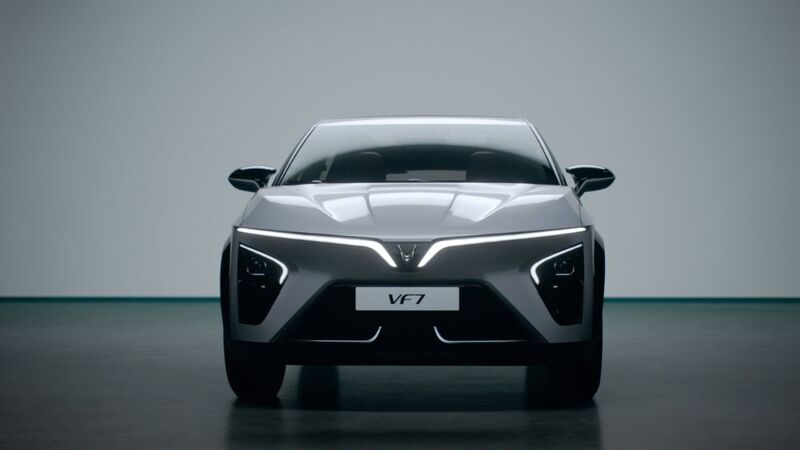 VF 7 đi được bao nhiêu km và có ưu điểm gì về thiết kế?