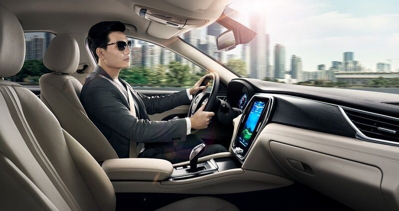 Vô lăng ô tô giúp người lái vận hành xe tốt hơn