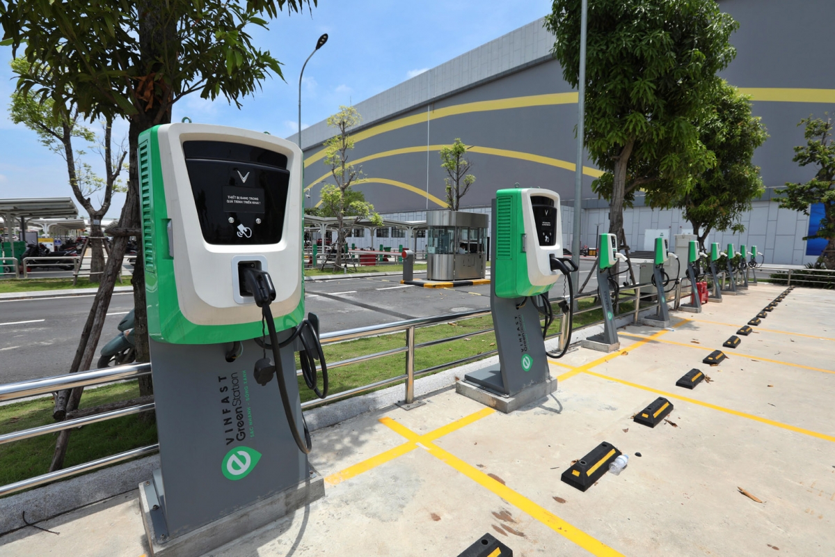 Trạm sạc xe buýt điện VinFast