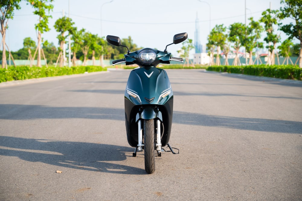 xe máy điện màu xanh rêu vinfast feliz s đẹp