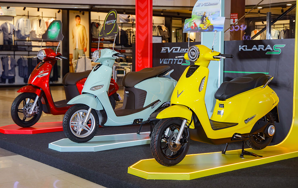 Hình ảnh xe máy điện VinFast tại Aeon Mall Bình Dương