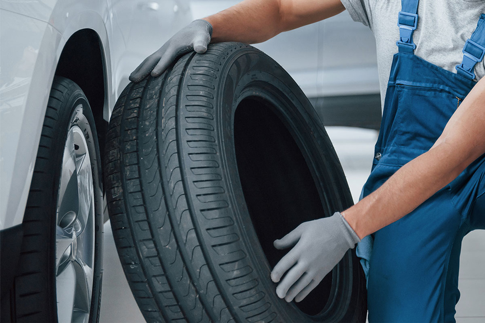 lốp xe là quan trọng ảnh hưởng đến khả năng cách âm của ô tô