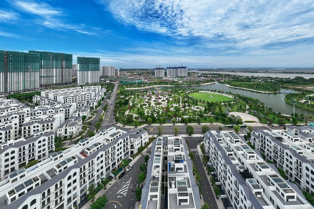 Thị trường TP.HCM khan hiếm nguồn cung phân khúc căn hộ trung cấp, bình dân và bất động sản giá trị khai thác thương mại tốt