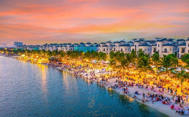 Thiên đường nghỉ dưỡng biển của Vinhomes đang tiếp tục mở rộng về phía mặt trời, với mảnh ghép mới nhất là Vinhomes Ocean Park 2 – The Empire