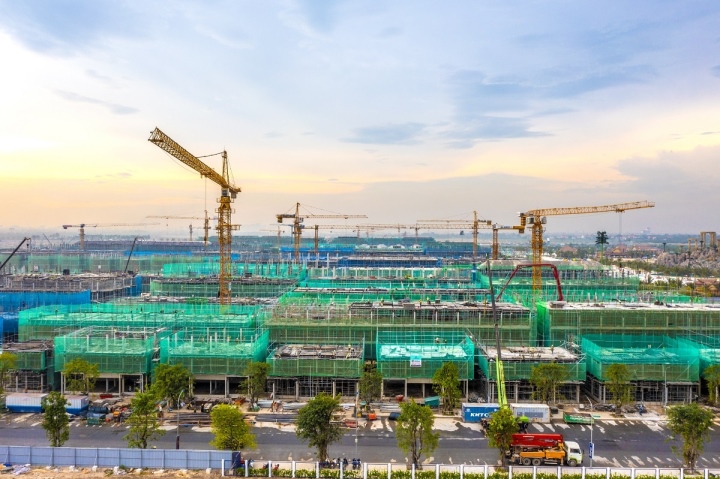 Tiến độ xây dựng Vinhomes Ocean Park 2 – The Empire đang được đẩy nhanh, không gian sống lý tưởng dành cho các cư dân nhí sẽ sớm đi vào vận hành.