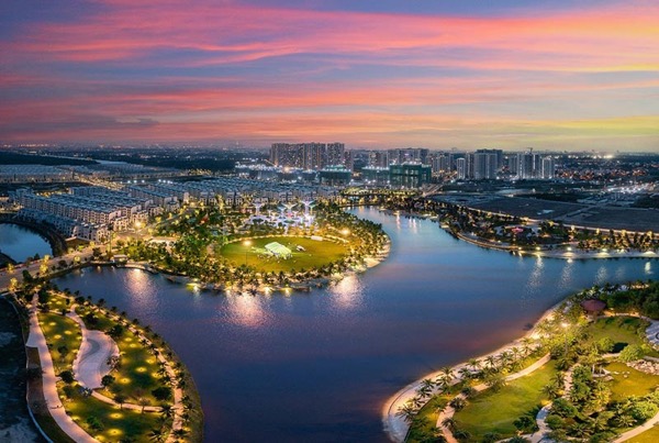 Công viên Ánh sáng Vinhomes Grand Park quy mô 36ha là điểm vui chơi nổi bật hàng đầu tại khu Đông TP Hồ Chí Minh.