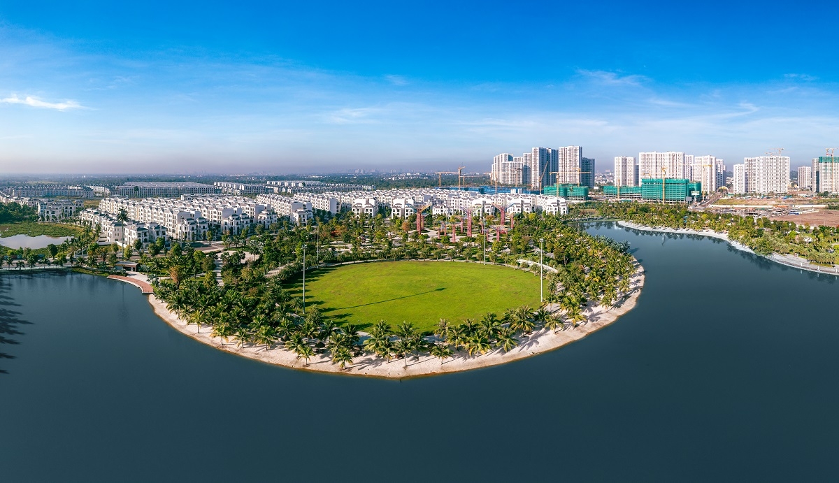 Hình ảnh thực tế nhìn từ công viên Grand Park 36ha – Vinhomes Grand Park
