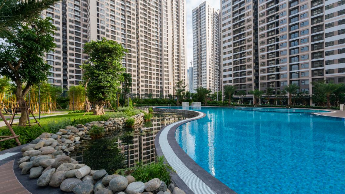 hinh anh be boi ngoai troi tai Smart City Tay Mo