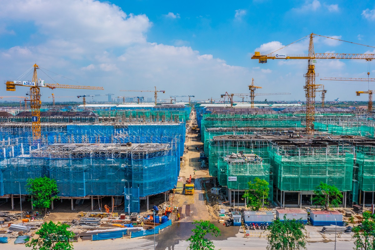 Song hành cùng tiến độ thi công hối hả trên công trường, Vinhomes Ocean Park 2 - The Empire đã tạo ra sự sôi động của thị trường bất động sản ở phía đông Hà Nội