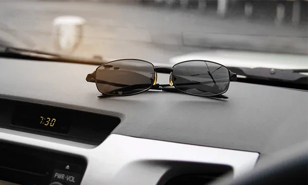 เลนส์แว่นกันแดดกับการขับรถ ปลอดภัยกว่าจริงหรือ?