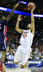 Virginia Cavaliers forward Anthony Gill (13) shoots the ball