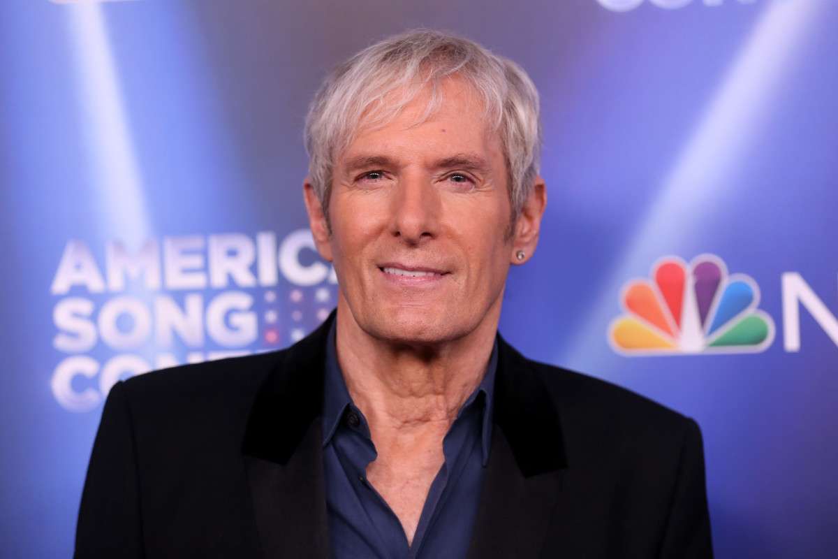 Michael Bolton reveals he was diagnosed with brain tumor, takes
