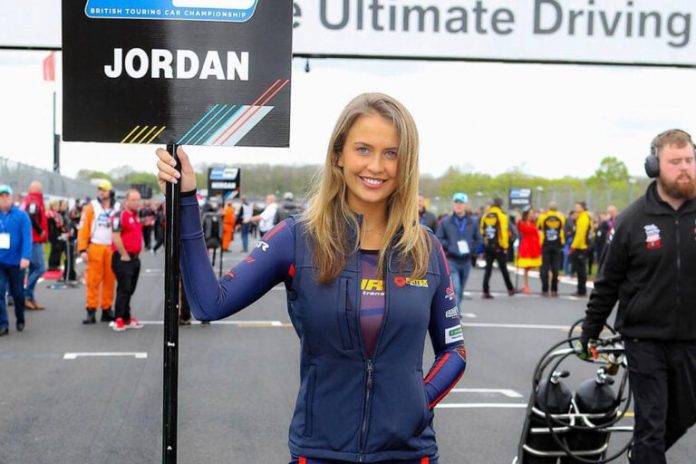 Bmw Pirtek Racing Btcc Grid Girl At Donington Park Btcc On 28th April 19