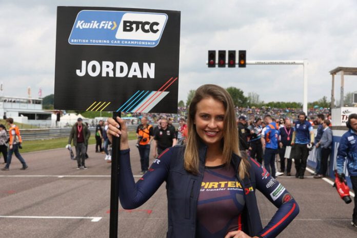 Bmw Pirtek Racing Btcc Grid Girl At Thruxton Btcc On Sunday 19th May 2019