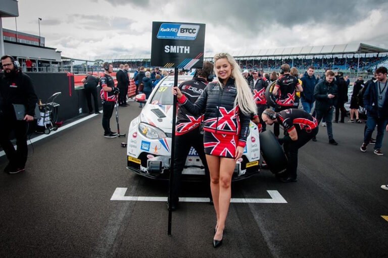 Excelr8 Motorsport Btcc At Silverstone Btcc On Sunday 29th September 2019