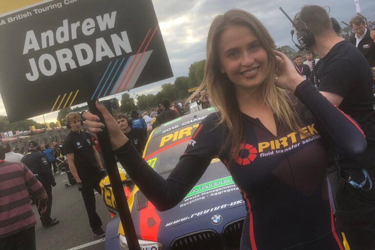 Pirtek Racing Btcc Grid Girl At Brands Hatch Btcc On 30th September 2018