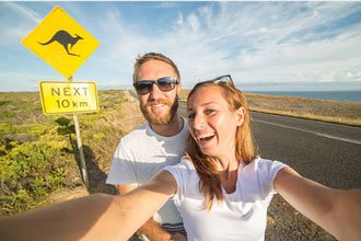 students from the English course in Australia in front of Kangaroo sign