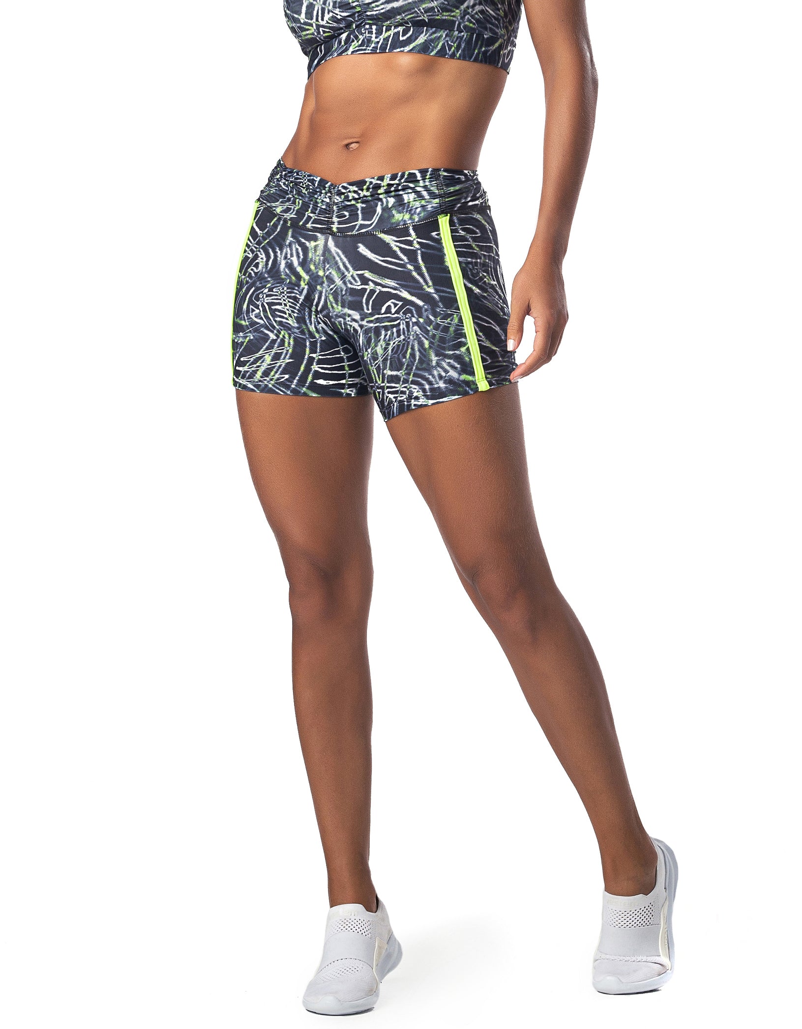 Vestem - Deisy Foliage Shorts Black With Neon Yellow - SH379E1038