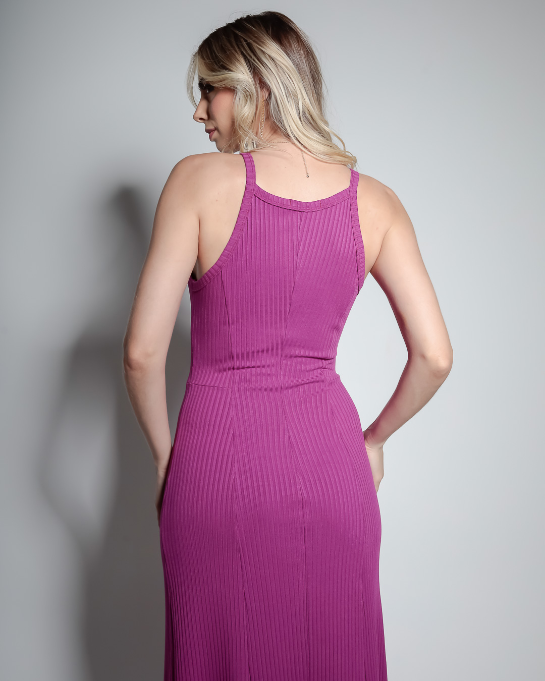 Miss Misses - Vestido Miss Misses Longo Canelado com Fenda Roxo - 19132197