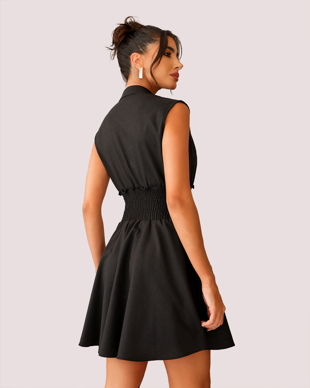 Dot Clothing - Vestido Dot Clothing Rodado em Linho Preto - 1880PRETO