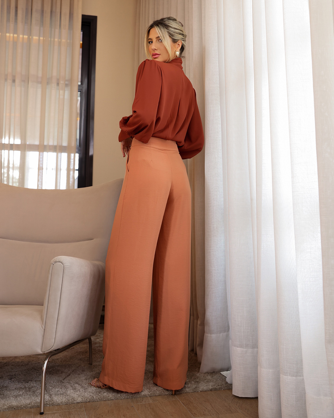 Dot Clothing - Calça Dot Clothing Pantalona Camel - 1934MARROM