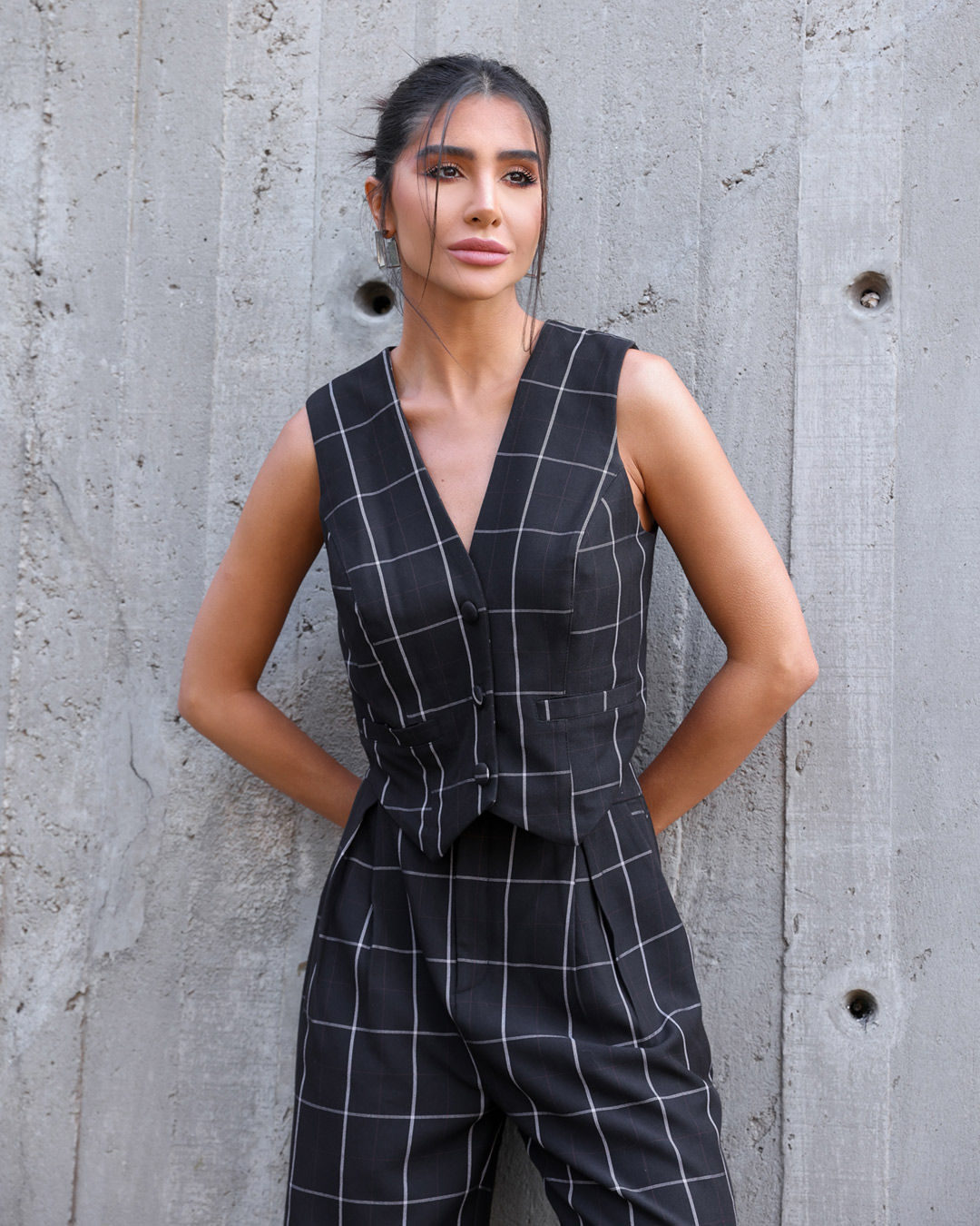 Dot Clothing - Black Striped Vest Dot Clothing - 2000PRETO