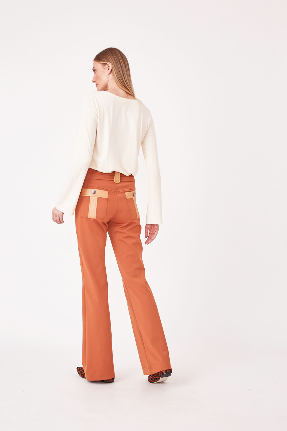 Hidrogênio - KARINA CARAMELO FLARE PANTS - 19653029