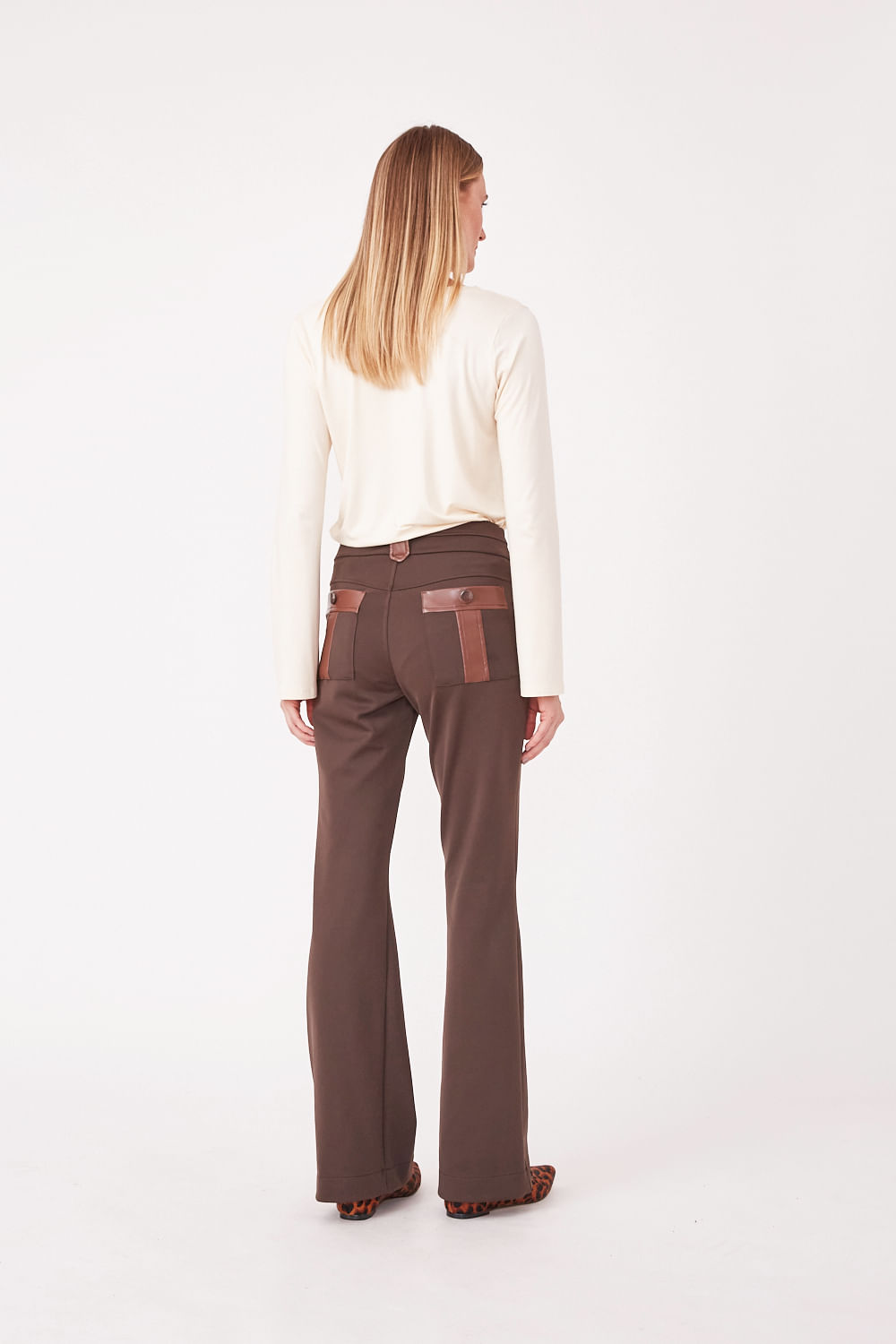 Hidrogênio - KARINA FLARE PANTS BROWN - 19653031