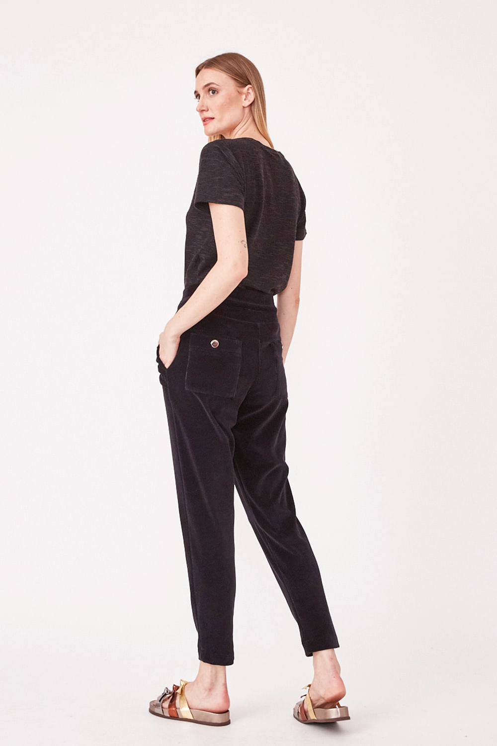 Hidrogênio - JOGGER PANTS WITH PLEATS AND ROLLER MARIE BLACK - 19461001