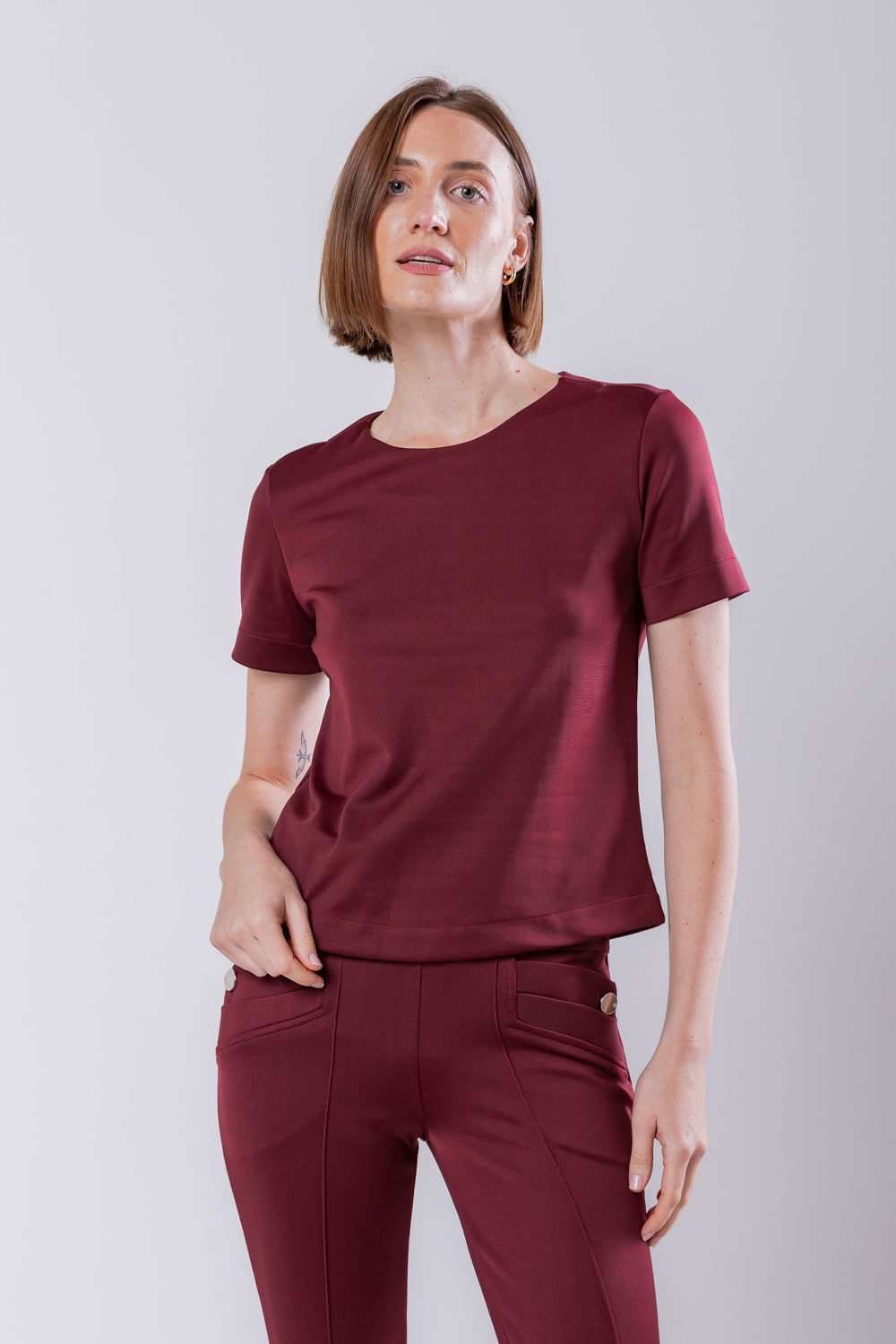 Hidrogênio - BLUSA DECOTE REDONDO BORDO - 19690097