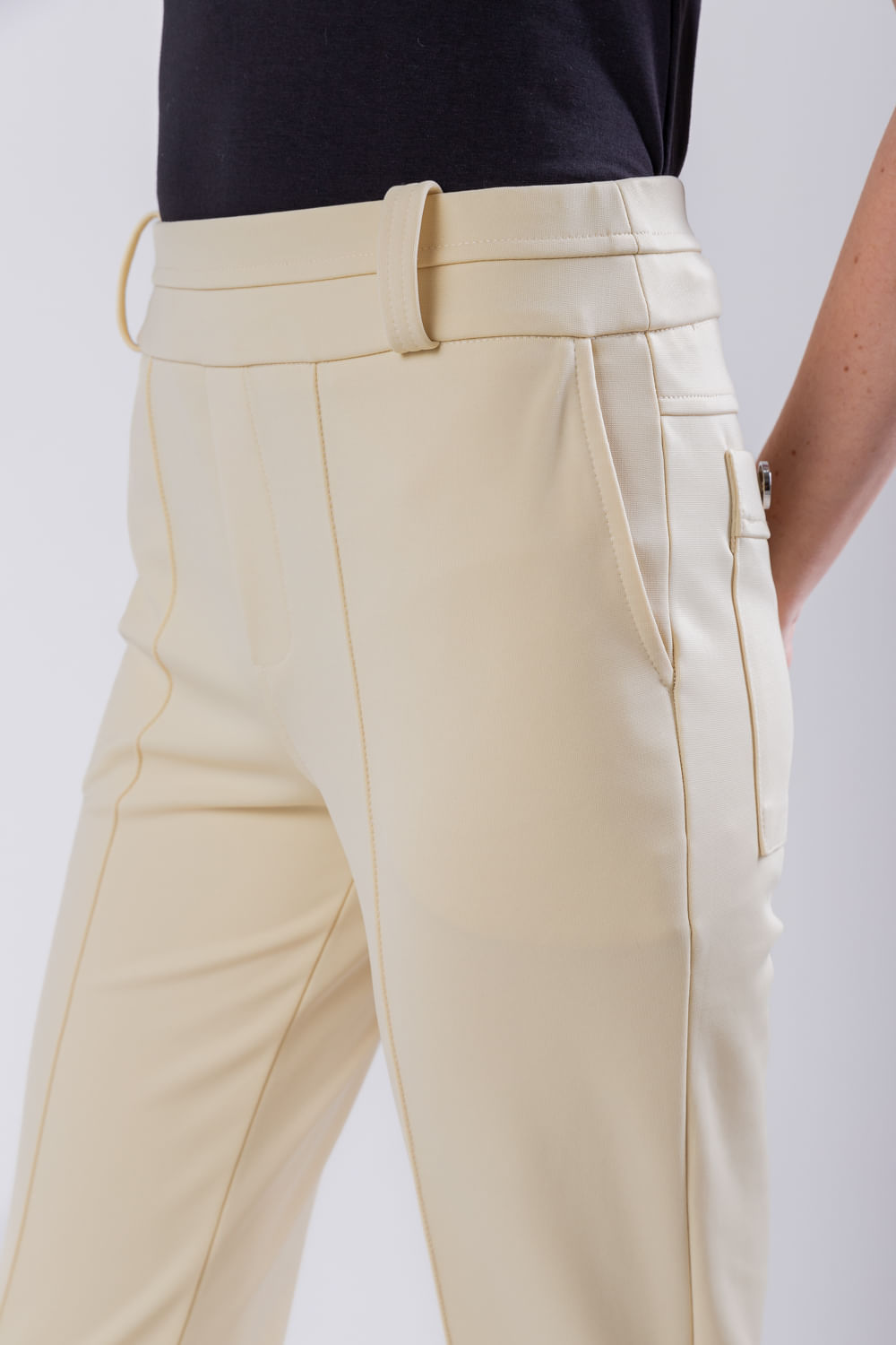 Hidrogênio - MICAELLA BEIGE FISHERMAN PANTS - 19616003