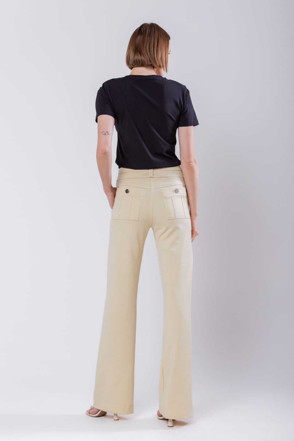 Hidrogênio - KIARA BEIGE FLARE PANTS - 19654003