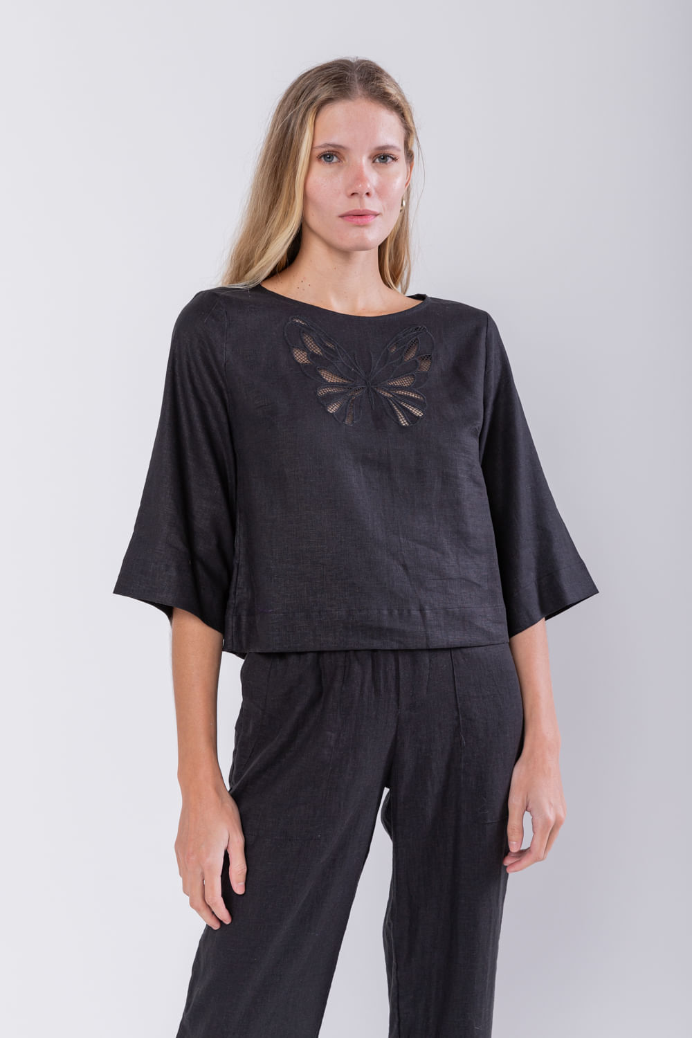 Hidrogênio - LINEN BLOUSE WITH BLACK BUTTERFLY EMBROIDERY - 19753001