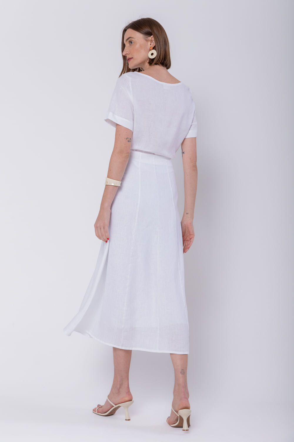 Hidrogênio - WHITE LINEN EVASE MIDI SKIRT - 19794002