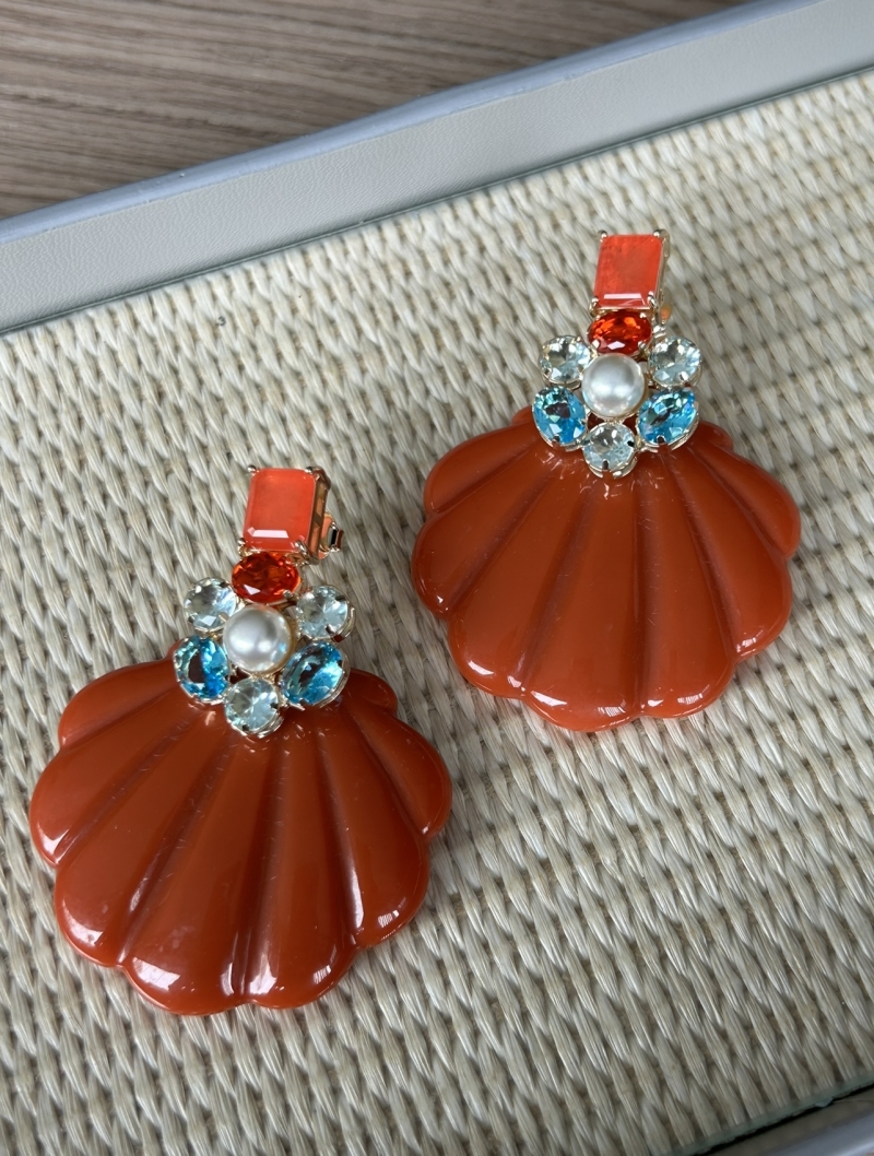 Mikabe - Orange Resin Shell Party Earring - MK1645