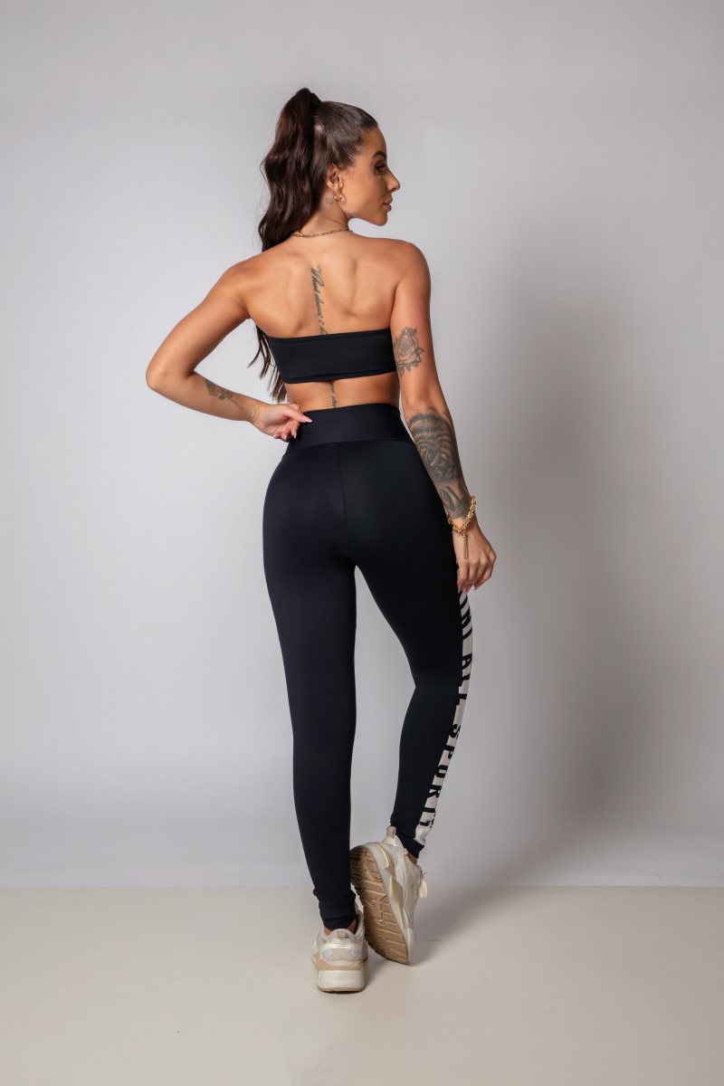 Hipkini - Top Strong Sem Alça Preto - 33330235