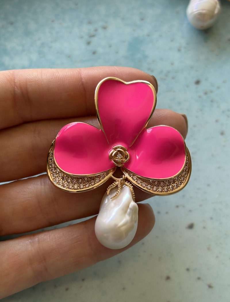 Mikabe - Pink Baroque Pearl Enamelled Orchid Earring - MK1664